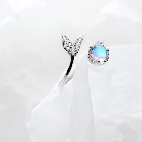 Sterling Silver Moonstone Tail Ring